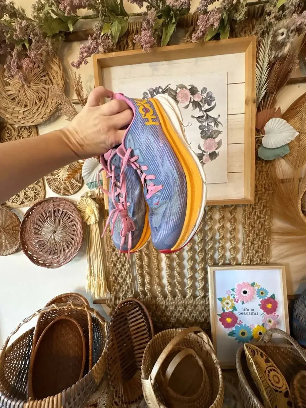 Hoka clifton cyclamen